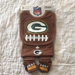 Green Bay Packers Bib, Cap, and Bootie Set